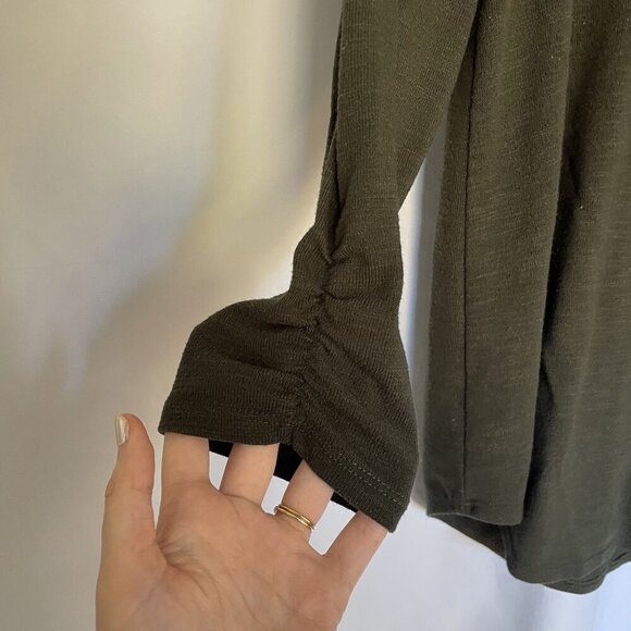 Apt. 9 forest green 3/4 sleeves knit style top women's size small circle neck - Picture 4 of 7